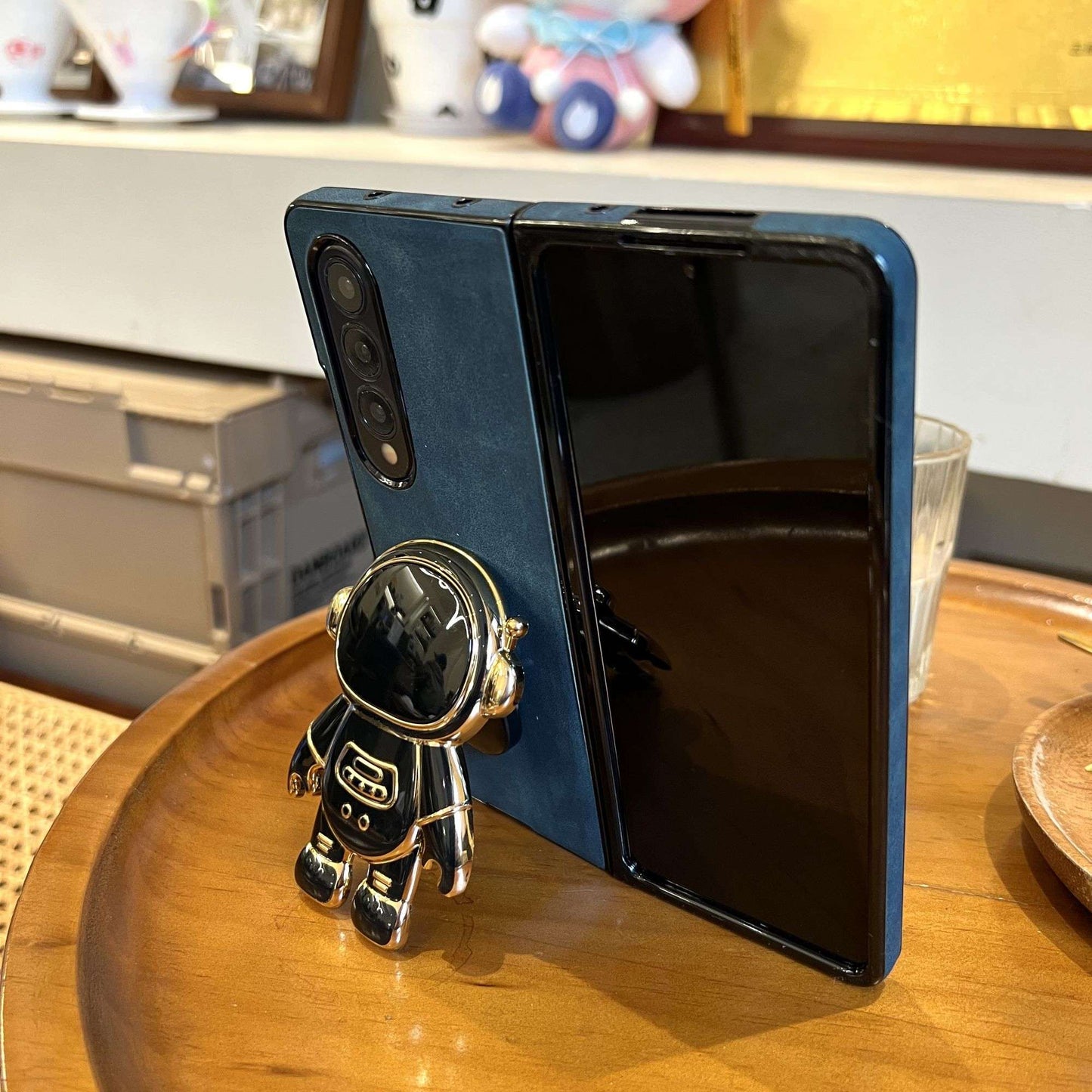 Luxurious and Fashionable Astronaut Stand Phone Case for Samsung Galaxy Z Fold 4 and Galaxy Z Fold 3.